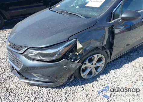 2017 Chevrolet Cruze Premier z USA, uszkodzony, nr VIN 3G1BF6SMXHS586052